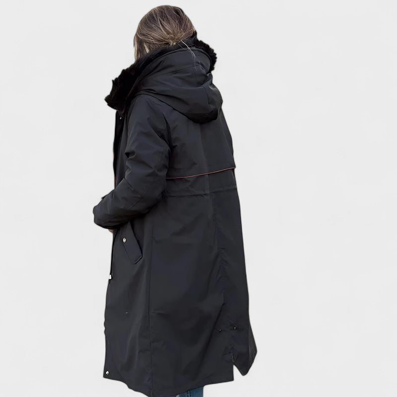 Giada | Cappotto Lungo con Cappuccio e Dettagli Chic
